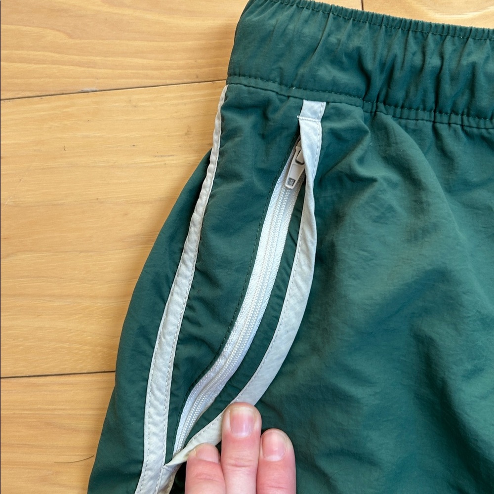 Empyre Green Cream Swim Shorts w/Zipper Pockets | Size XL - Picture 5 of 9
